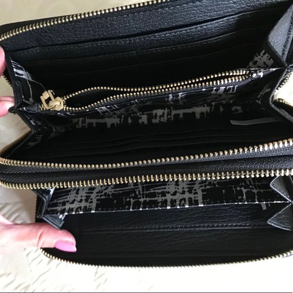 Black Wallet - Picture 4 of 4